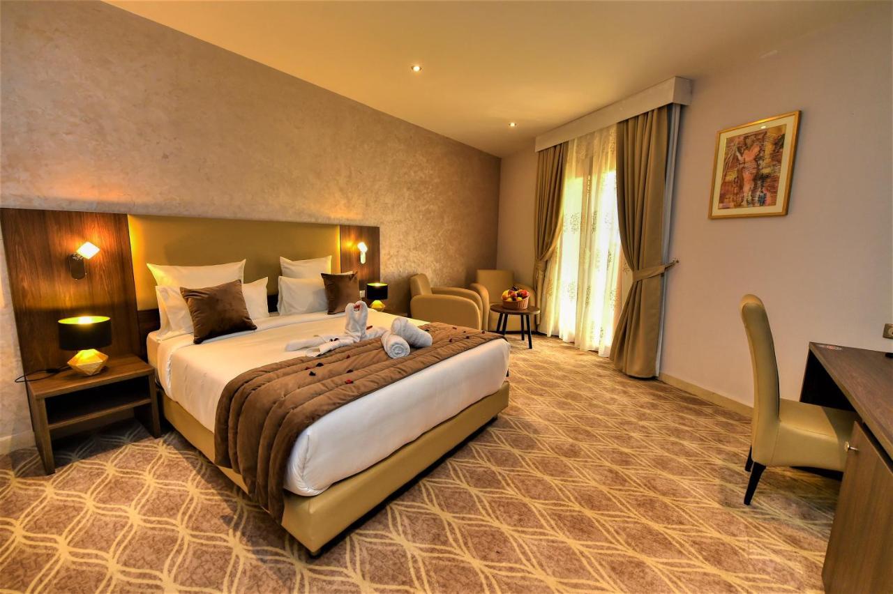 Mf Hotel Oran Bir El Djir Zewnętrze zdjęcie