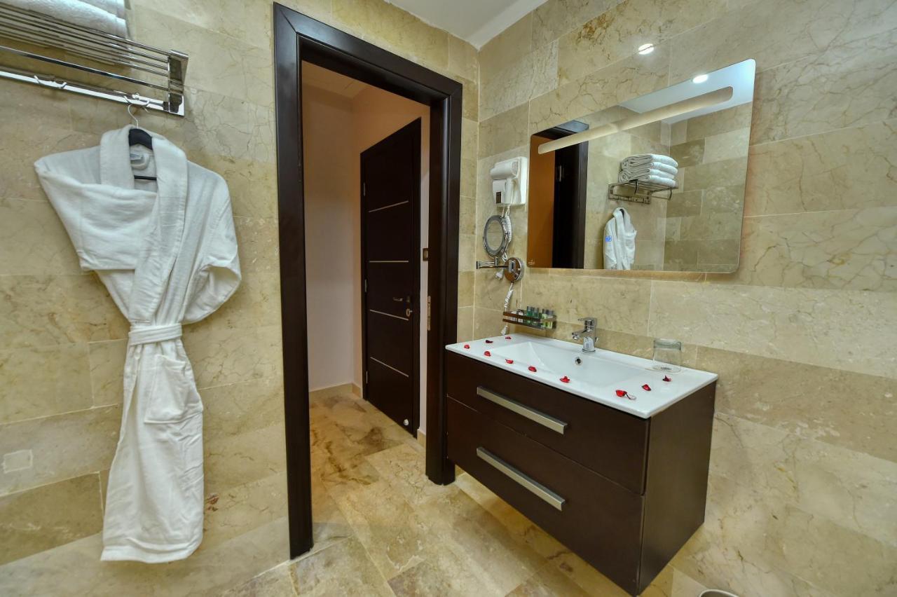 Mf Hotel Oran Bir El Djir Zewnętrze zdjęcie
